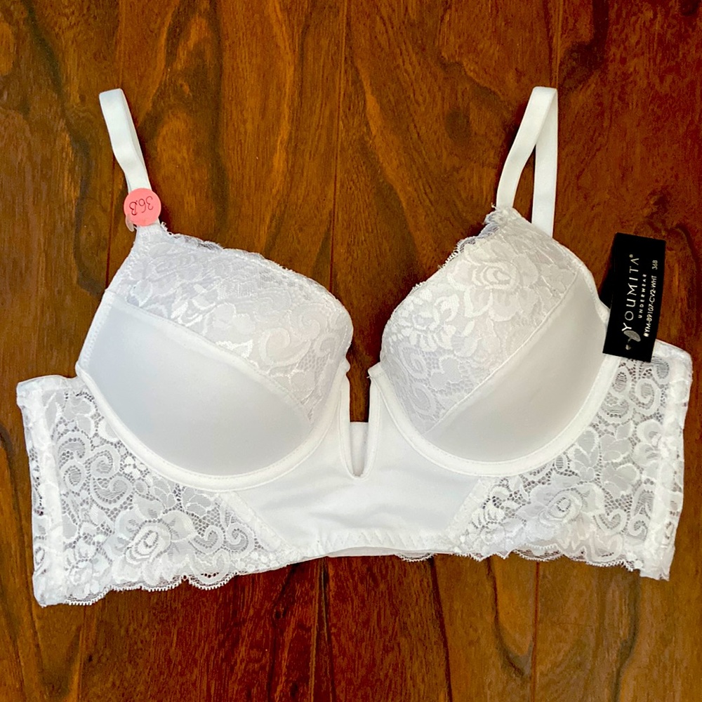 🆕 Beautiful white bra with plunging neckline size 36B